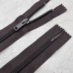 Spírallás lokaður (18 cm - brúnn)