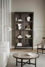 Rowico – Everett skápur brún eik/black/glass - Image 7