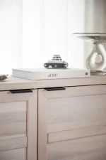 Rowico – Everett skenkur burstuð eik - Image 5